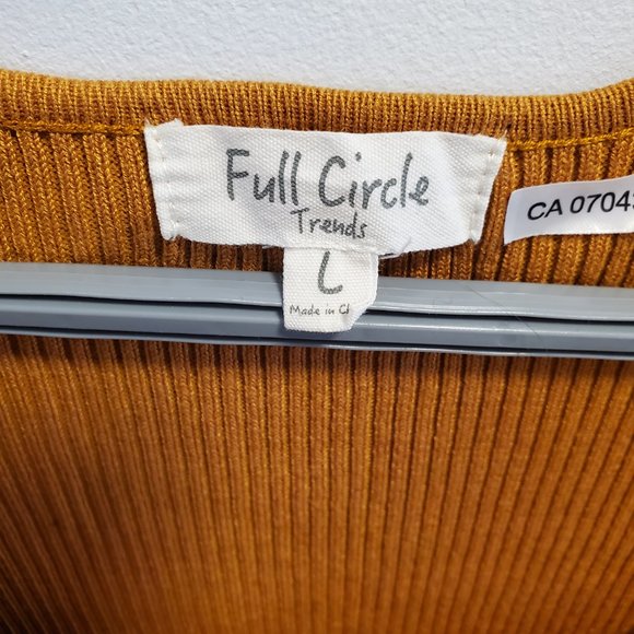 Full Circle tight long sleeve dress - Picture 2 of 2